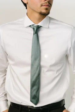 Baltic Born Classic Satin Tie |
