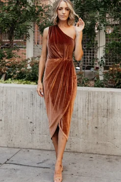 Baltic Born Kourtney Velvet One Shoulder Midi Dress |