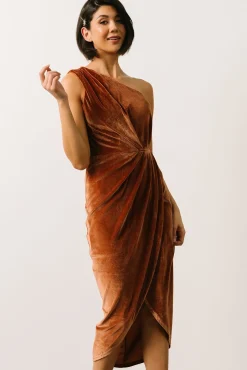 Baltic Born Kourtney Velvet One Shoulder Midi Dress |