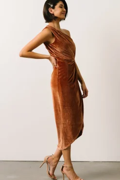 Baltic Born Kourtney Velvet One Shoulder Midi Dress |